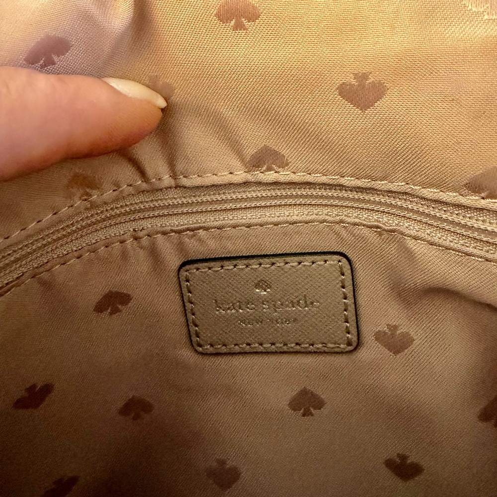 Kate Spade Gray/Lavender Small Pocketbook - Excellent Condition! - Picture 7 of 10